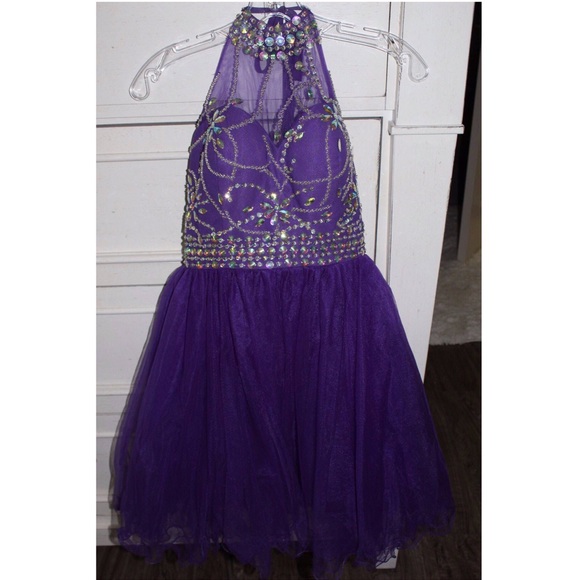 Dress - Picture 1 of 2